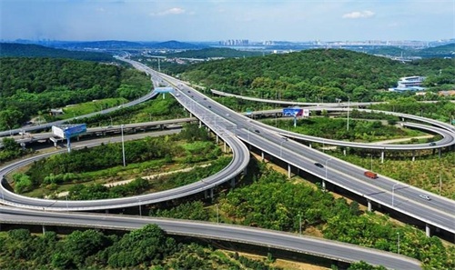 富民钢筋套筒应用于高速公路